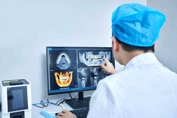 Best Dentist for Tooth Abscess  in Red Bluff, CA